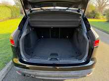 Jaguar F-PACE D180 R-Sport