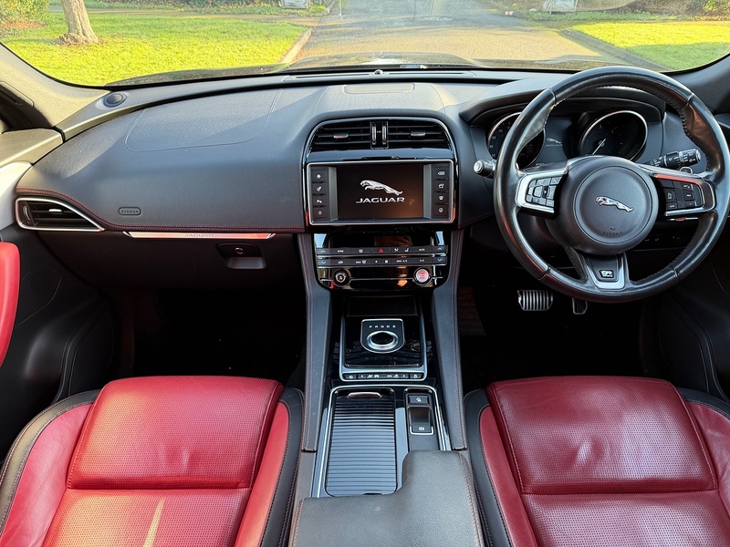 Jaguar D180 R-Sport SUV 2.0 Automatic Diesel