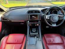 Jaguar F-PACE D180 R-Sport