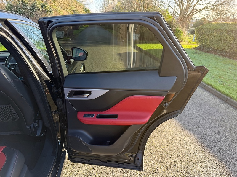 Jaguar D180 R-Sport SUV 2.0 Automatic Diesel