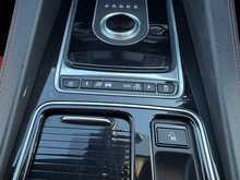 Jaguar F-PACE D180 R-Sport