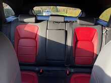 Jaguar F-PACE D180 R-Sport