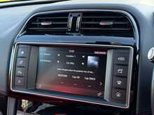 Jaguar F-PACE D180 R-Sport