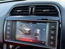 Jaguar F-PACE D180 R-Sport