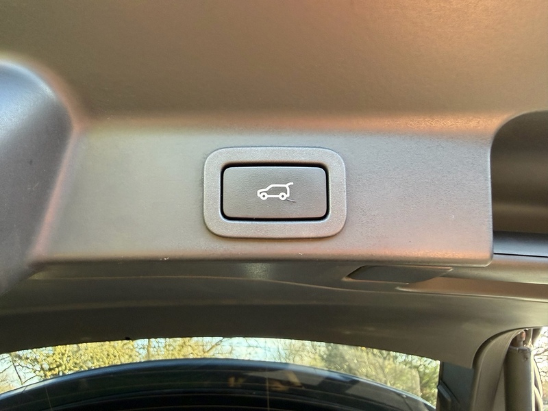 Jaguar D180 R-Sport SUV 2.0 Automatic Diesel