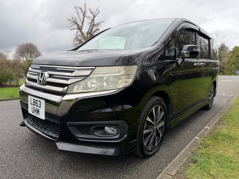 Honda Stepwagon Estate 2.0 Automatic Petrol