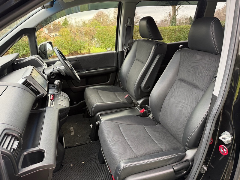 Honda Stepwagon Estate 2.0 Automatic Petrol