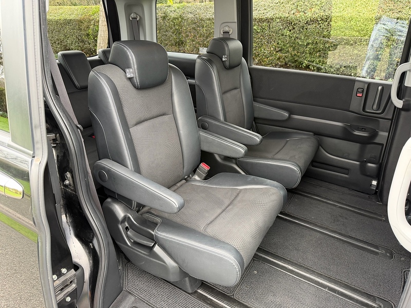 Honda Stepwagon Estate 2.0 Automatic Petrol