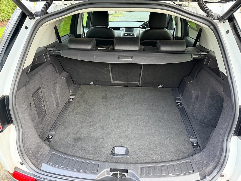 Land Rover eD4 SE Tech SUV 2.0 Manual Diesel