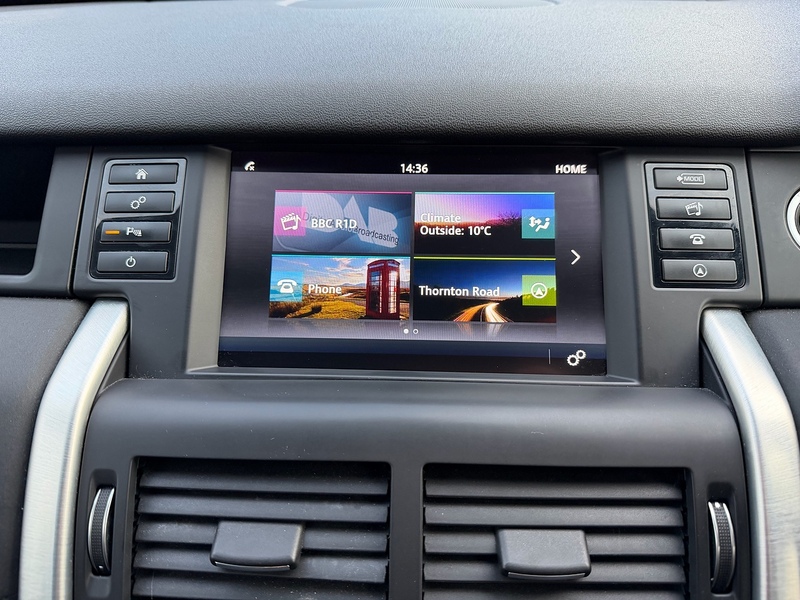 Land Rover eD4 SE Tech SUV 2.0 Manual Diesel