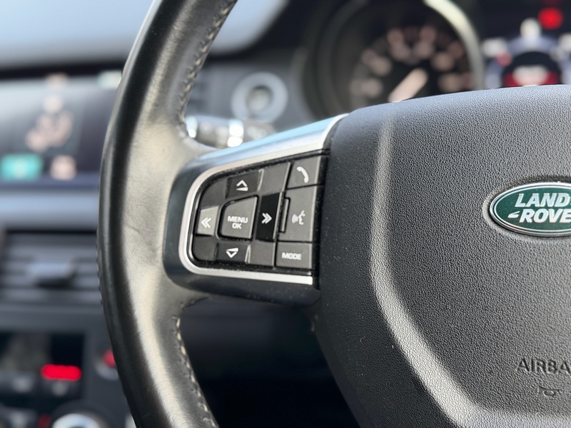 Land Rover eD4 SE Tech SUV 2.0 Manual Diesel