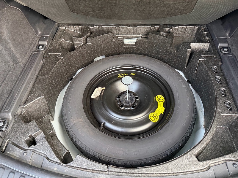 Land Rover eD4 SE Tech SUV 2.0 Manual Diesel