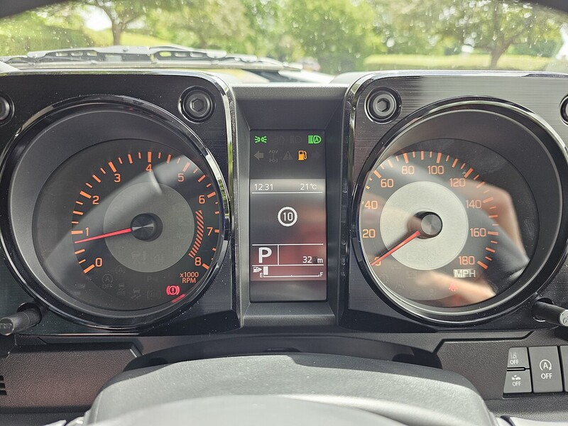 Suzuki 1.5 SZ5 NOMADE 5 DOOR AUTOMATIC