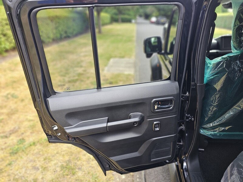 Suzuki 1.5 SZ5 NOMADE 5 DOOR AUTOMATIC