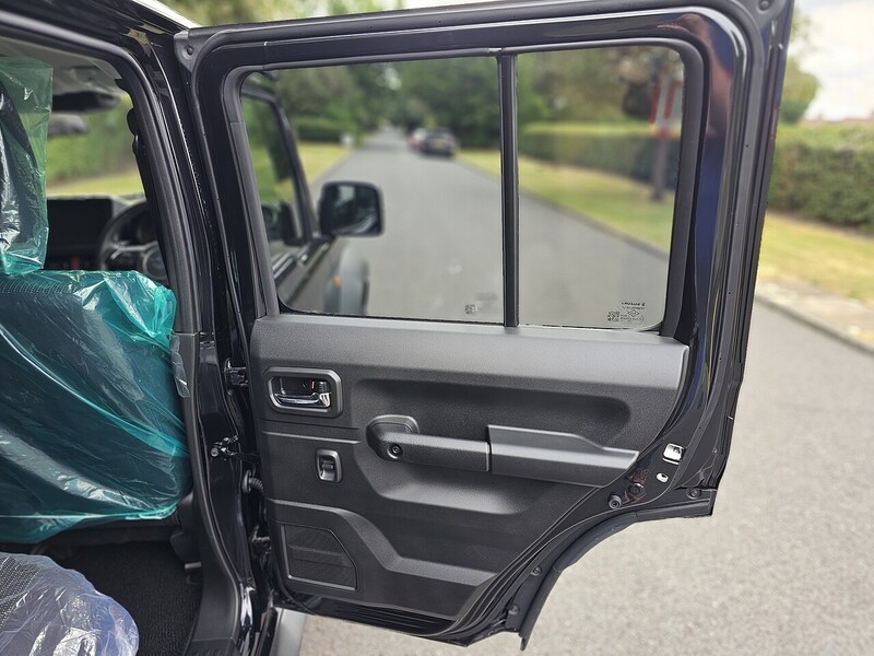 Suzuki 1.5 SZ5 NOMADE 5 DOOR AUTOMATIC