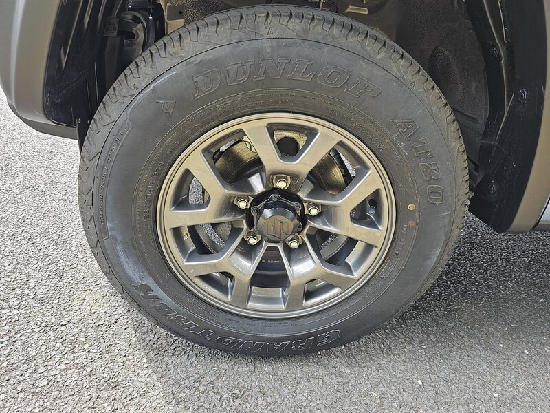 Suzuki 1.5 SZ5 NOMADE 5 DOOR AUTOMATIC