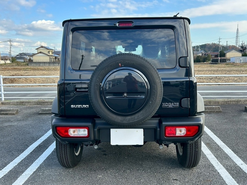 Suzuki 1.5 SZ5 NOMADE 5 DOOR AUTOMATIC Hatchback 1.5 Automatic Petrol