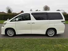 Toyota Vellfire 8 Seat 