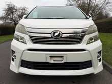 Toyota Vellfire 8 Seat 