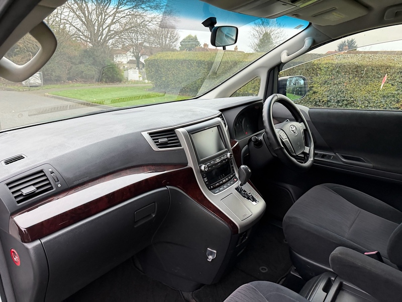 Toyota 8 Seat 2.4 5dr MPV Automatic Petrol Hybrid