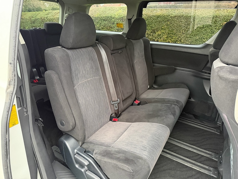 Toyota 8 Seat 2.4 5dr MPV Automatic Petrol Hybrid