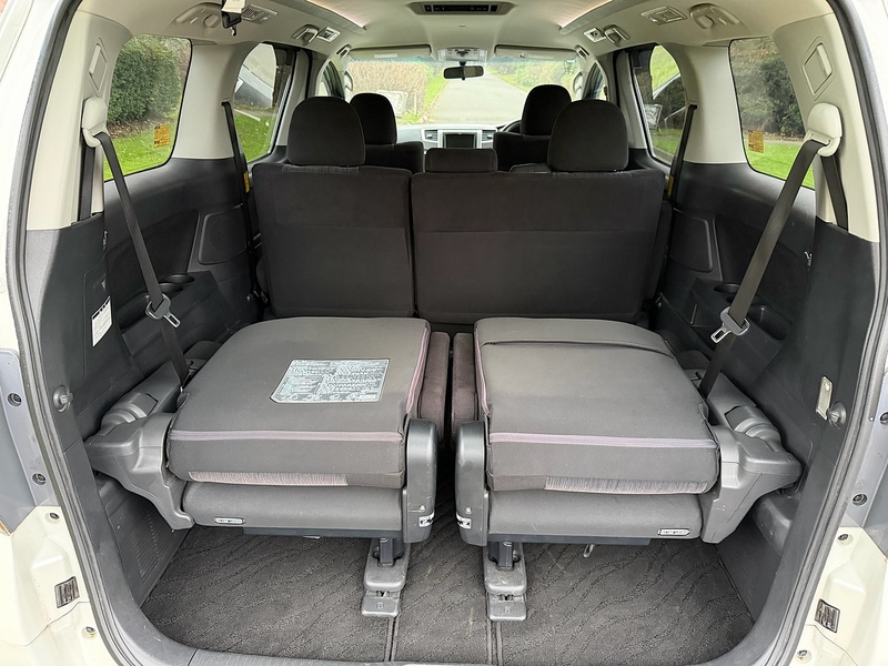 Toyota 8 Seat 2.4 5dr MPV Automatic Petrol Hybrid