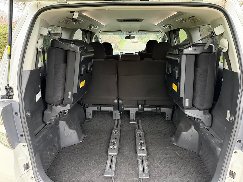 Toyota 8 Seat 2.4 5dr MPV Automatic Petrol Hybrid