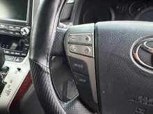 Toyota Vellfire 8 Seat 
