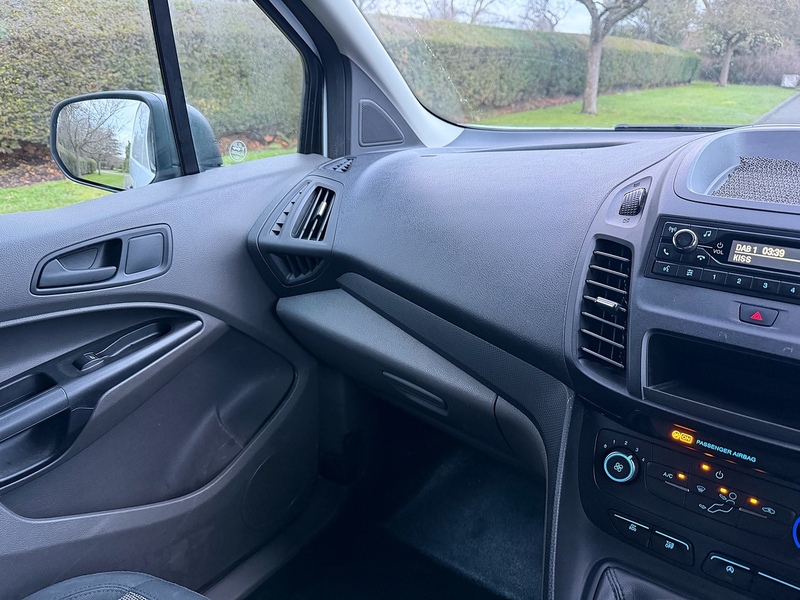 Ford 1.5 220 EcoBlue Crew Van Double Cab 6dr Diesel Manual L1 Euro 6 (s/s) (75 ps)