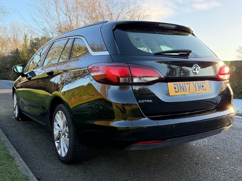 Vauxhall i Design Estate 1.4 Manual Petrol