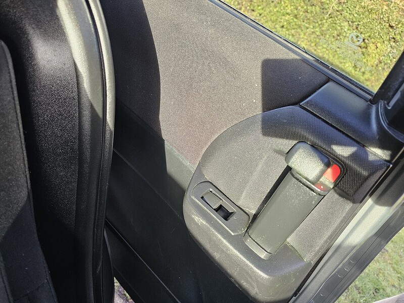 Mazda TS2 MPV 2.0 Manual Petrol