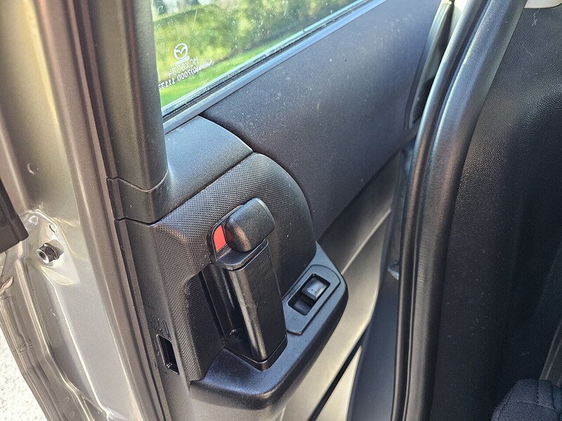 Mazda TS2 MPV 2.0 Manual Petrol