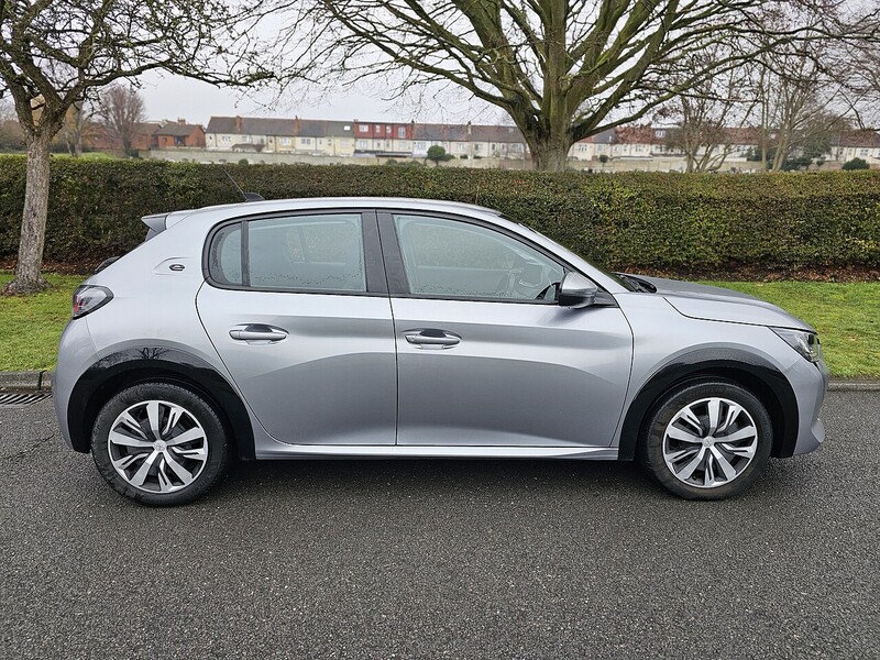 Peugeot 50kWh Active Hatchback 5dr Electric Auto (136 ps)
