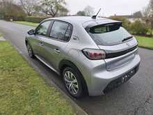 Peugeot E-208 Active 