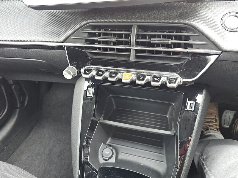 Peugeot 50kWh Active Hatchback 5dr Electric Auto (136 ps)