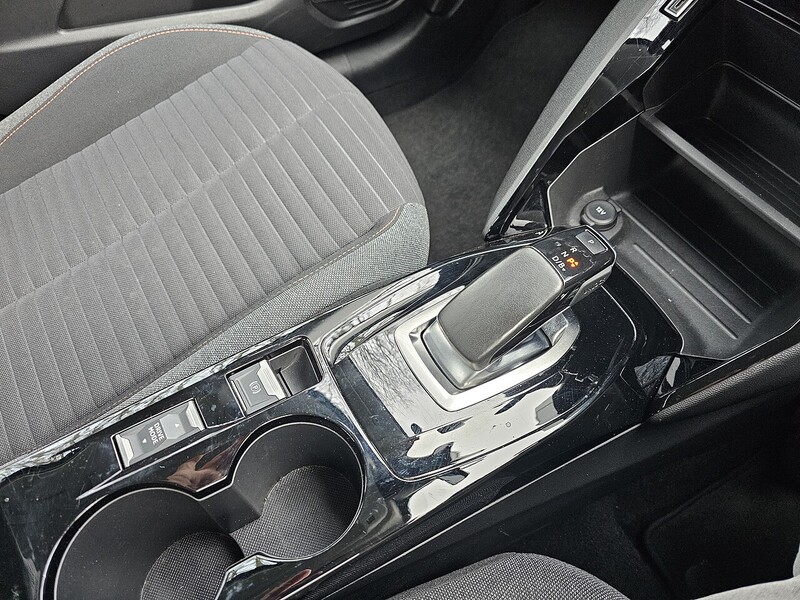 Peugeot 50kWh Active Hatchback 5dr Electric Auto (136 ps)