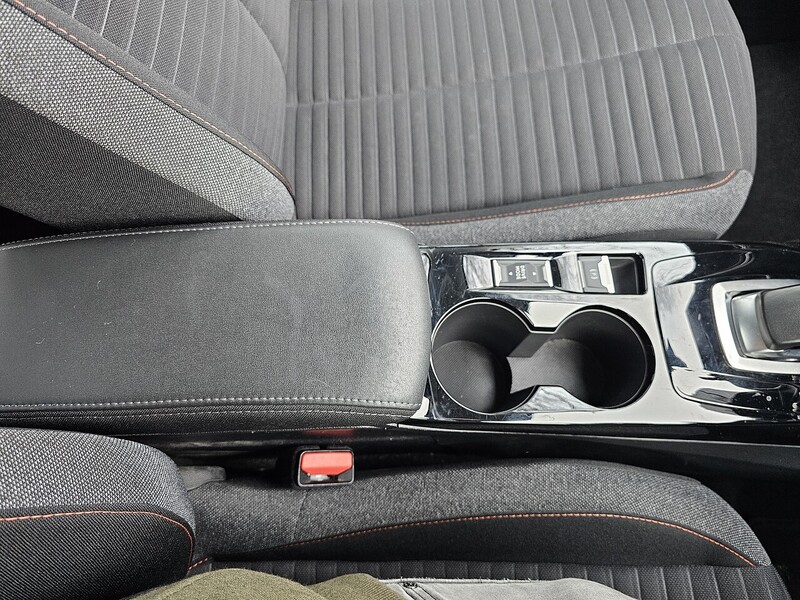 Peugeot 50kWh Active Hatchback 5dr Electric Auto (136 ps)