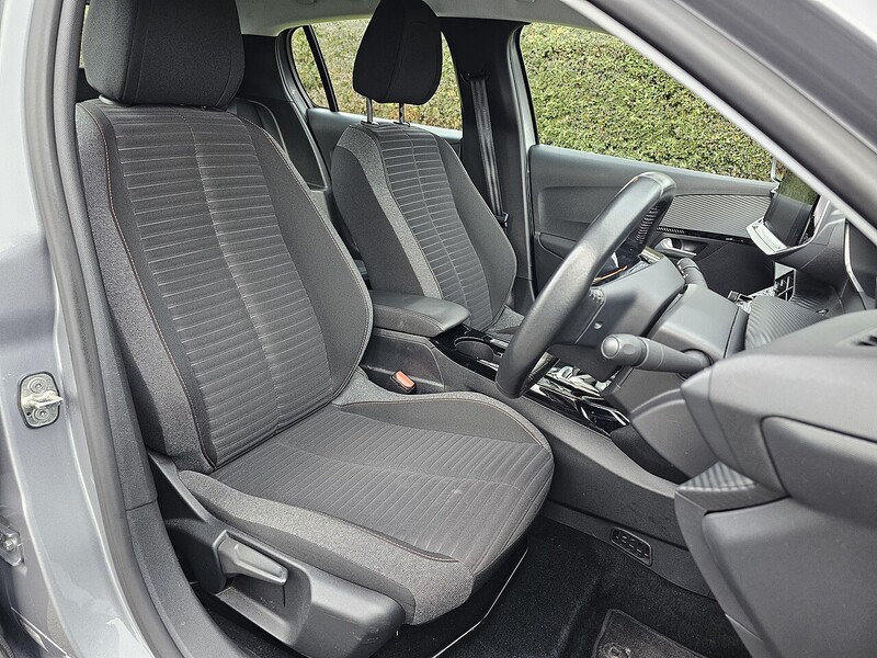 Peugeot 50kWh Active Hatchback 5dr Electric Auto (136 ps)