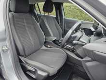 Peugeot E-208 Active