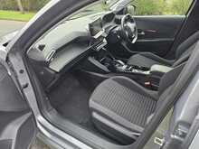 Peugeot E-208 Active