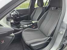 Peugeot E-208 Active