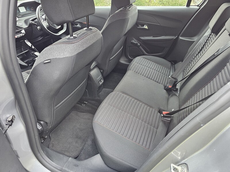 Peugeot 50kWh Active Hatchback 5dr Electric Auto (136 ps)