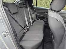 Peugeot E-208 Active