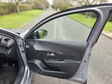 Peugeot E-208 Active