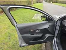 Peugeot E-208 Active