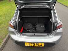 Peugeot E-208 Active 