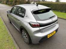 Peugeot E-208 Active 