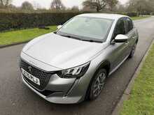 Peugeot E-208 Active 