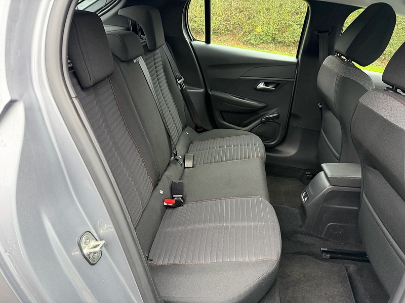 Peugeot Active 0.0 5dr Hatchback Automatic Electric