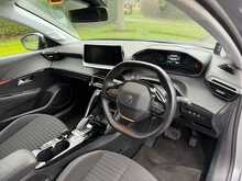 Peugeot E-208 Active 